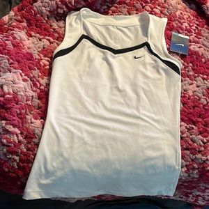 Nike Dri-Fit Tank Top NWT. Size small never worn